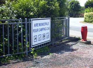 aire de tonnay charente