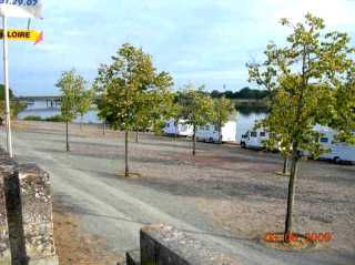 aire de saumur maune et loire