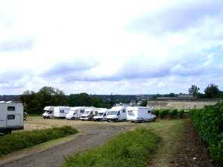 aire de saumur près du chateau