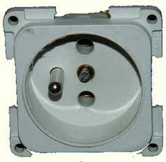 prise utilisée pour le convertisseur automatique